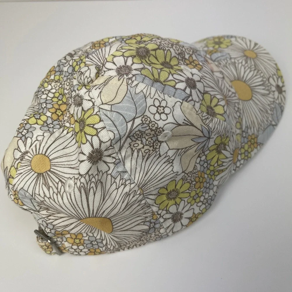 Levi's Hat Women OS Floral Daisy Print Multicolor Adjustable Buckle EUC